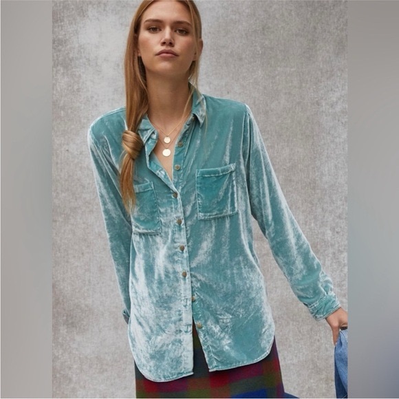 Pilcro Tops - Anthropologie Pilcro Women’s Mara Crushed Velvet Button Down Shirt Teal Size 2